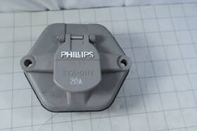 Phillips 16-762 Sta-dry 20a 7-way Socketbreaker New