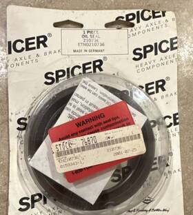 Spicer 2100736 Oil Seal