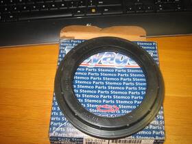 Stemco 393-0104 Genuine Voyager Drive Axle Wheel Seal Oem