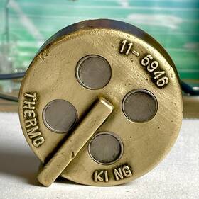 11-5946 Thermo King Genuine Used Non Vented Brass Fuel Tank Filler Cap