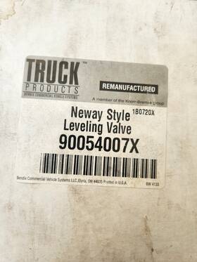 90054007x Truck Products Neway Style Leveling Valve
