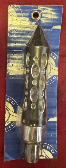 23016 United Pacific Daytona Spike Air Valve Knob
