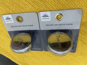 23386 United Pacific #23387 #23386 Chrome Deluxe Air Valve Knob Set Tractor Trailer