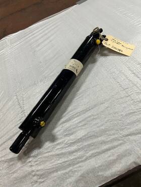 Volvo 3082392 Part Autocar Steering Assist Cylinder