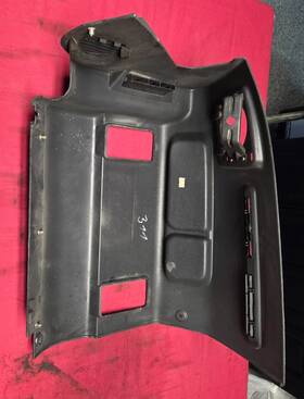 8140584 Volvo 2001 Dash Panel Cover Trim Vent