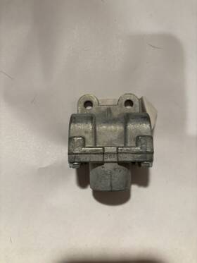 Volvo 8173518 Oem Fuel Splitter Valve P/n