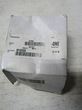 Volvo 85102559 Quick Release Valve