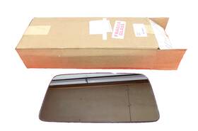 Volvo 85107389 Mirrror Assy Glass Lhs Heated Oem
