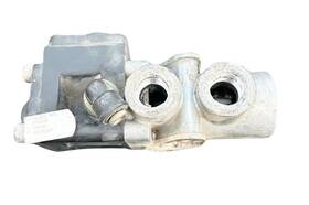 Kn34127 Volvo Vnl Hadex Tractor Protection Valve Kn34127 Volvo Vnl Hadex Tractor Protection Valve