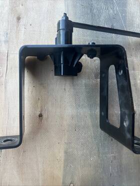 Volvo Truck 22194741 Genuine 2024 Level Control Sensor With Bracket /towards
