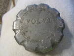 Ad Volvo Non-locking Fuel Tank Truck Cap 20770683 17012 Vtg. Fixed Price $8.96.