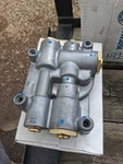 New Oem Bendix Valve, Tractor Protection, Bra BX802926. Fixed Price $468.99.