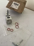 Genuine Freightliner Expansion Valve Kit Vcc T1000898P New Oem. Fixed Price $30.00.