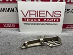 Peterbilt 15-05344R Step-fender Front Alum Cast Rh. Fixed Price $187.50.