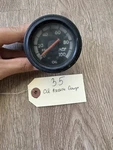 Freightliner Oil Pressure Gauge Used P/n 22-46428-000. Fixed Price $30.00.